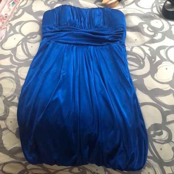 Women’s evening dress - Picture 1 of 1